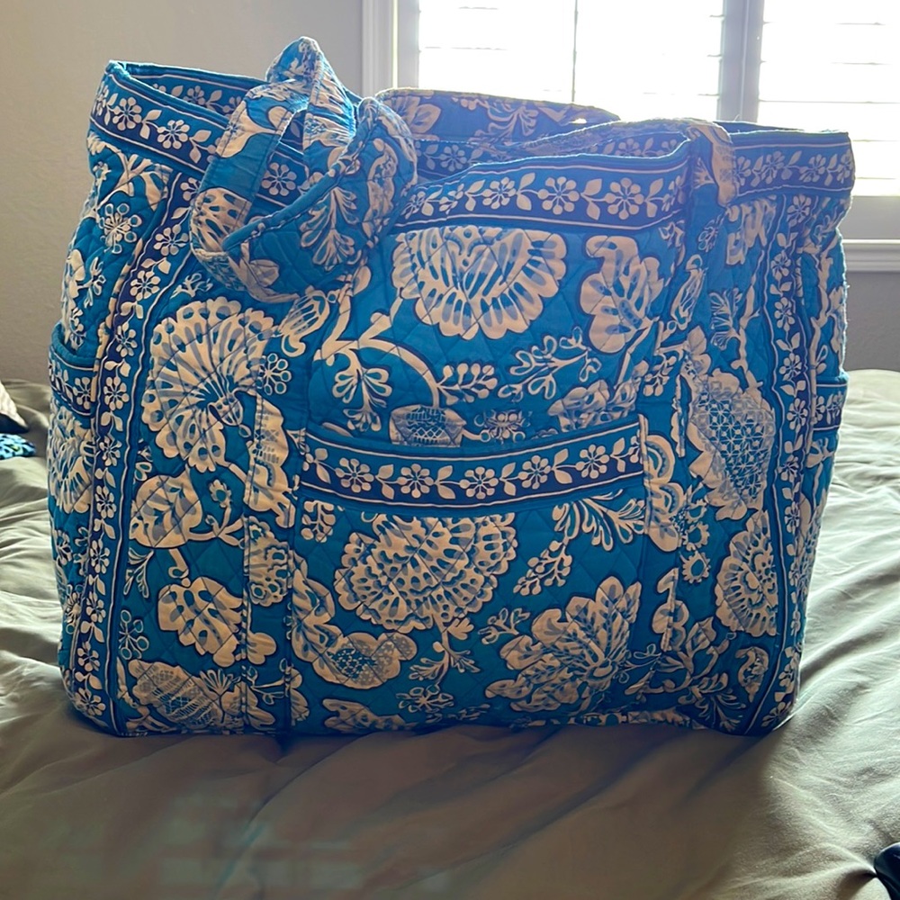 Vera Bradley Large Tote